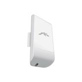 Access Point Ubiquiti LOCOM2, 1x RJ-45, 10/100 Mbps, 802.11 b/g/n, 802.3 af, 2.4 GHz, Atheros MIPS 24Kc, Antena interna MIMO: 1x 8.5 dbi, Memorie: 32 MB SDRAM, PoE 24V 1A