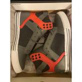 INCALTAMINTE SUPRA SKYTOP IV LIGHT GREY/WHITE/CHARCOAL, 44.5