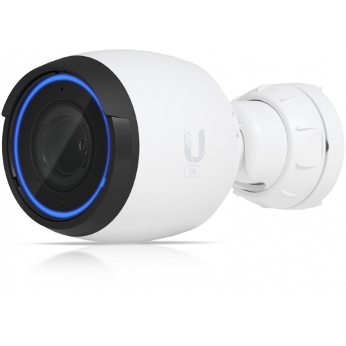 Ubiquiti Indoor/outdoor 4K PoE Camera with exceptional image performance and 3x optical zoom lens, 4K (8MP) video resolution, 25 m (82 ft) IR night vision